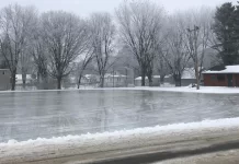 Picture of pickle pond ice skating in marshfield Wisconsin